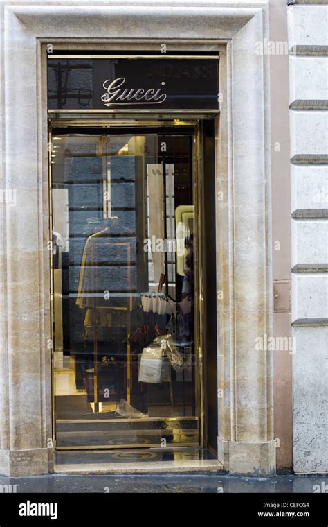 gucci roma via del corso|negozi gucci usati.